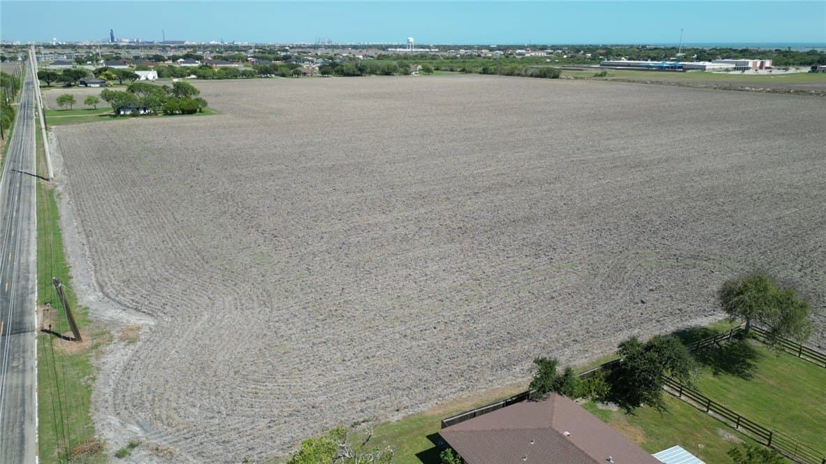 1.92 acres in San Patricio County gallery image 3