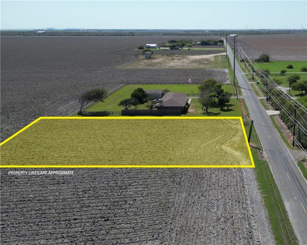 1.92 acres in San Patricio County