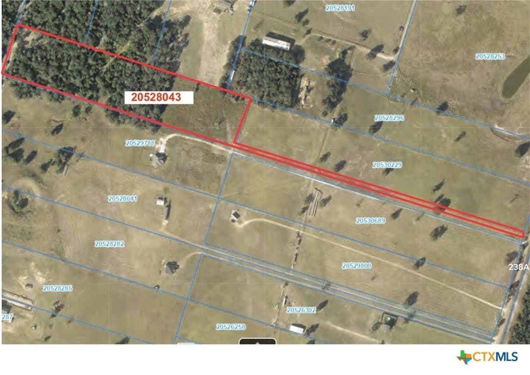 10.17 acres in Milam County