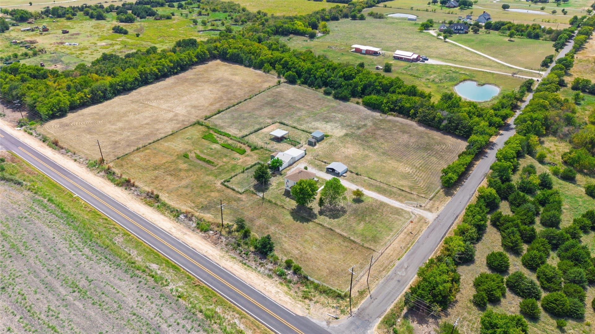 10.47 acres in Hunt County - photo 27