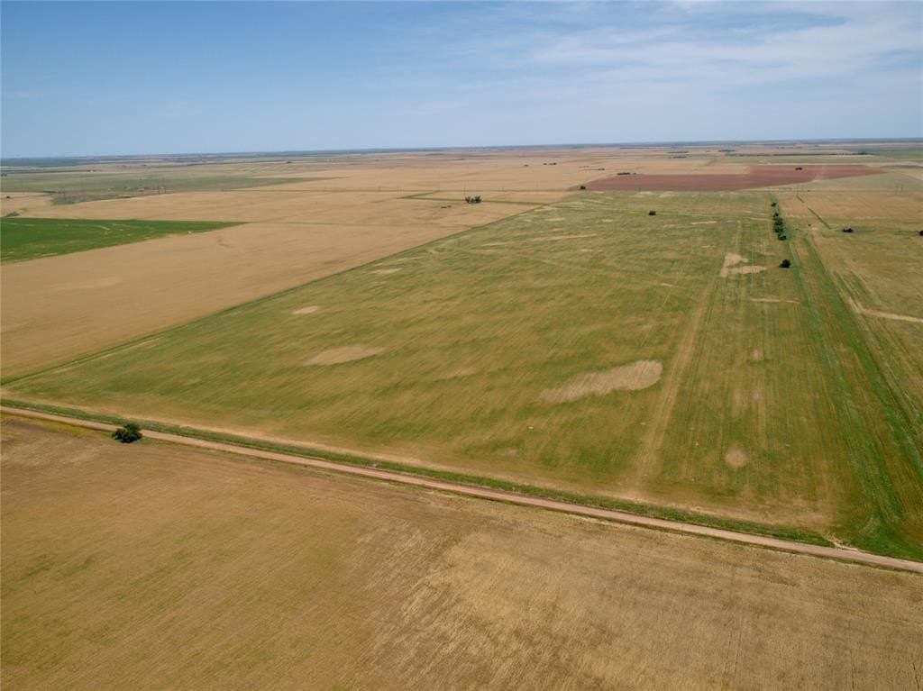 160 acres in Knox County featured view