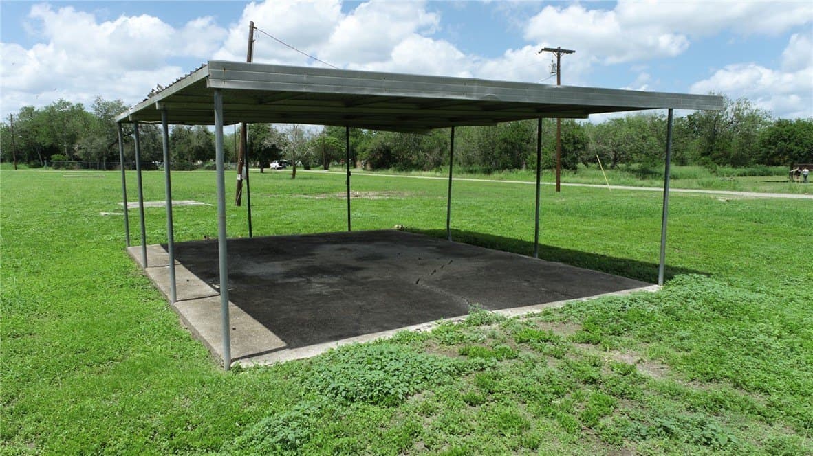 0.96 acres in Bee County featured view