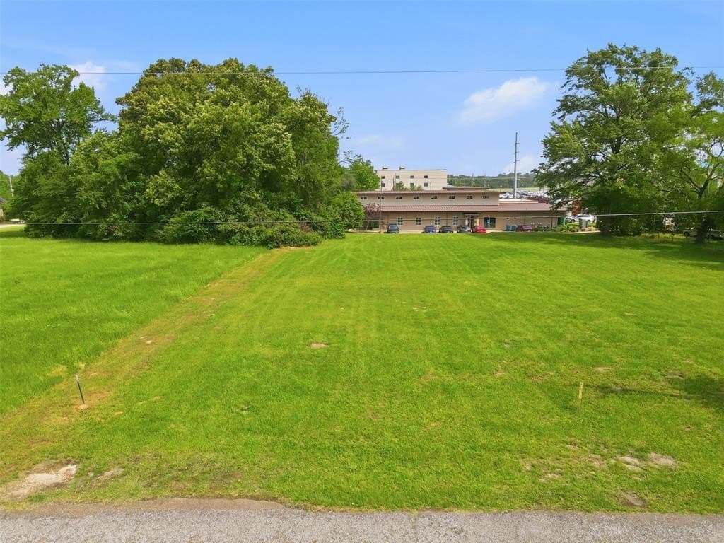 0.64 acres in Titus County gallery image 3