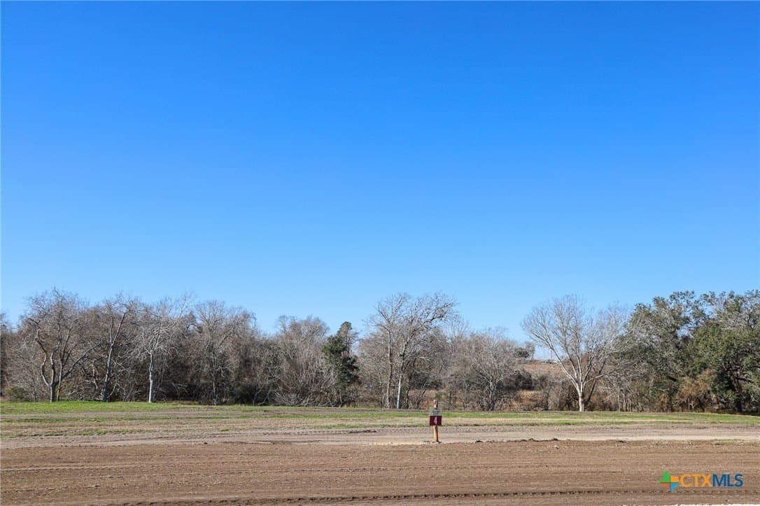 2.37 acres in Lavaca County - photo 6