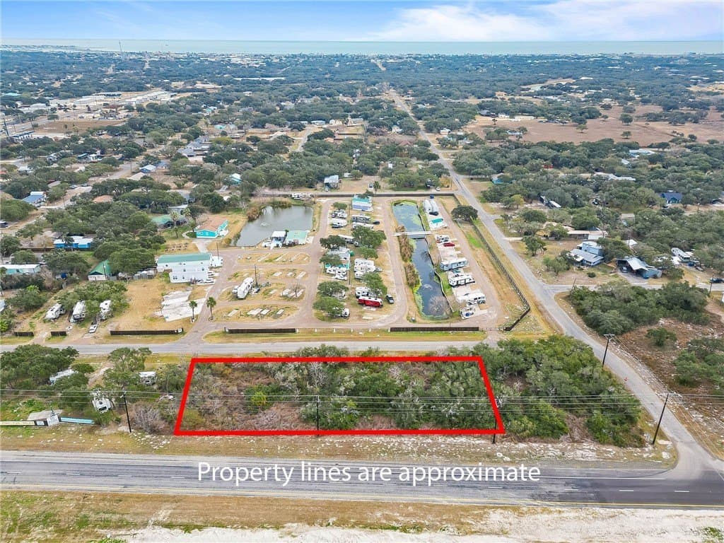 0.76 acres in Aransas County - photo 2
