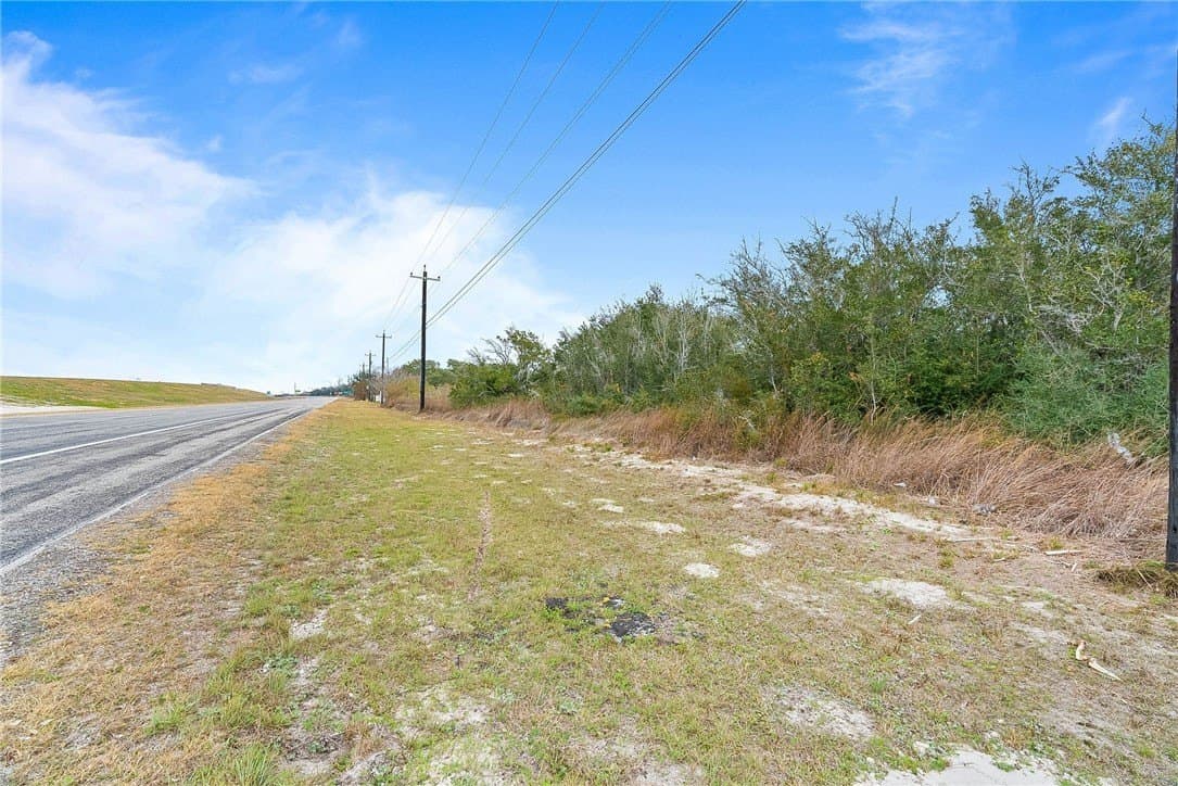 0.76 acres in Aransas County - photo 7