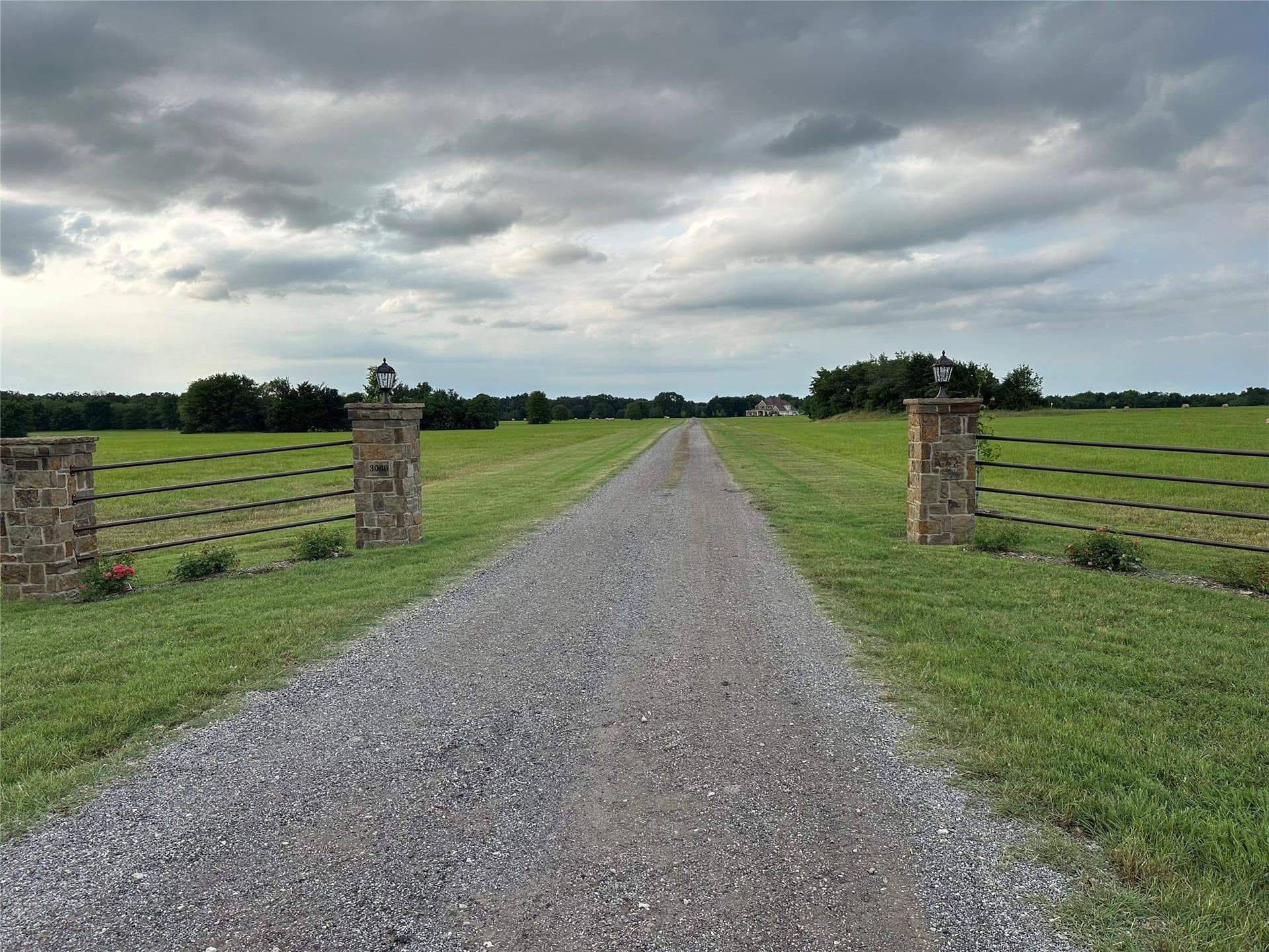 101.72 acres in Hunt County gallery image 2