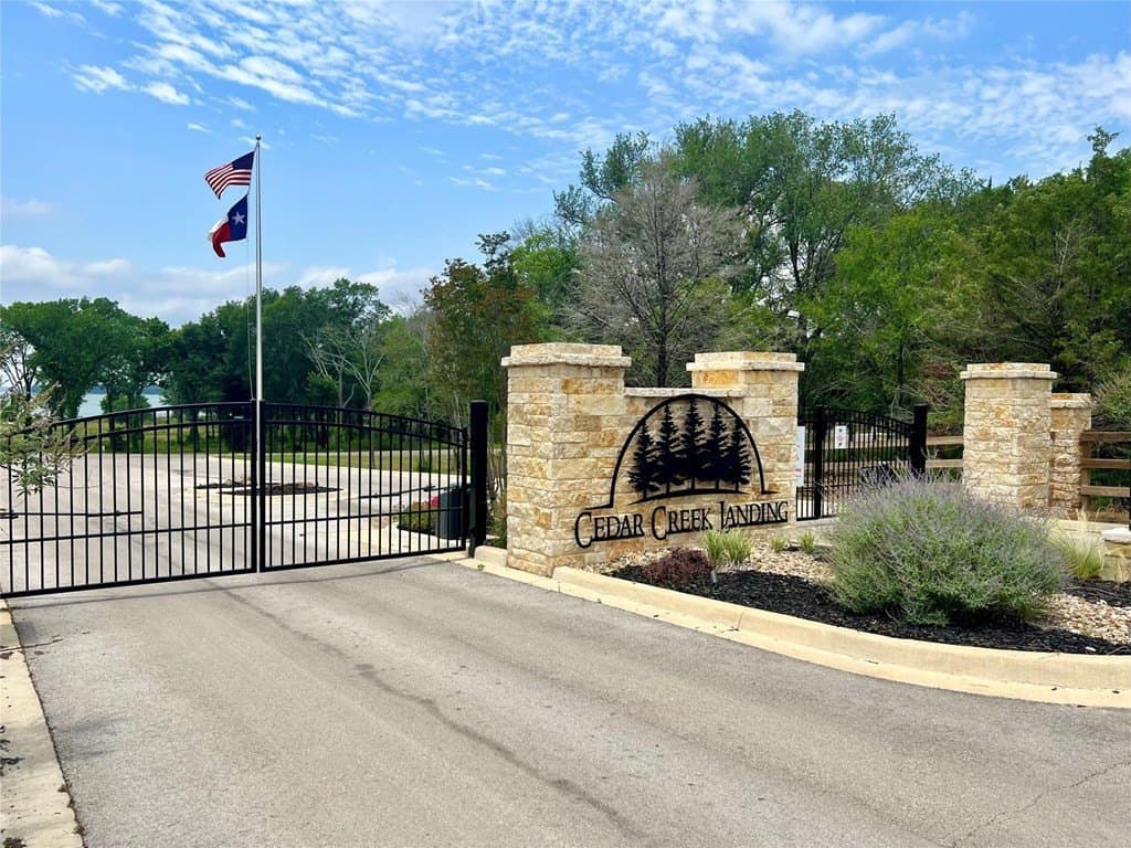 0.52 acres in Kaufman County - photo 11