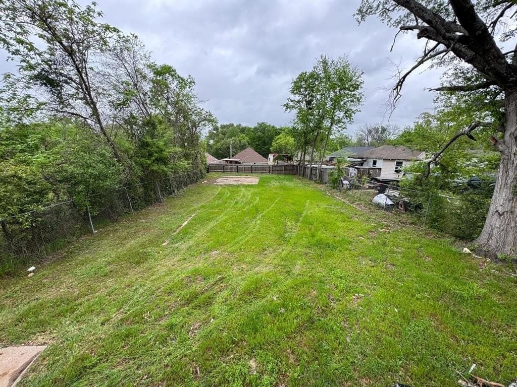 0.13 acres in Smith County