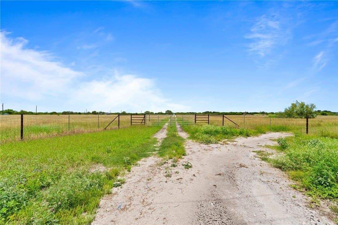 40.67 acres in Nueces County gallery image 3