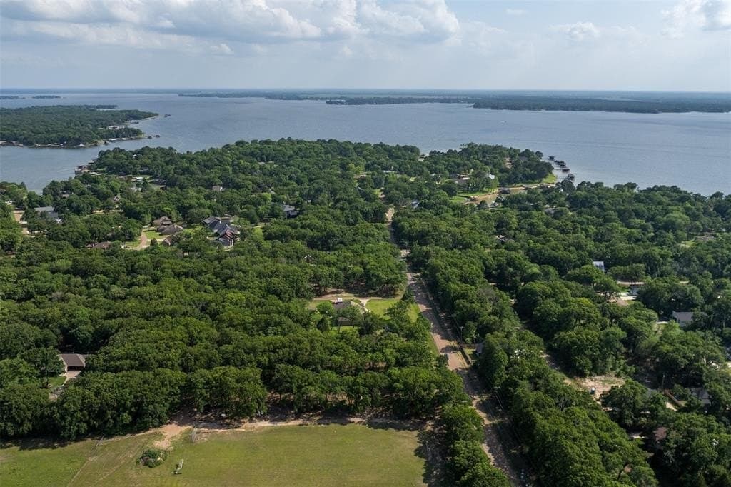 0.99 acres in Henderson County gallery image 4