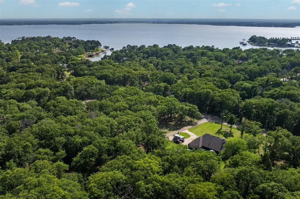 0.99 acres in Henderson County featured view