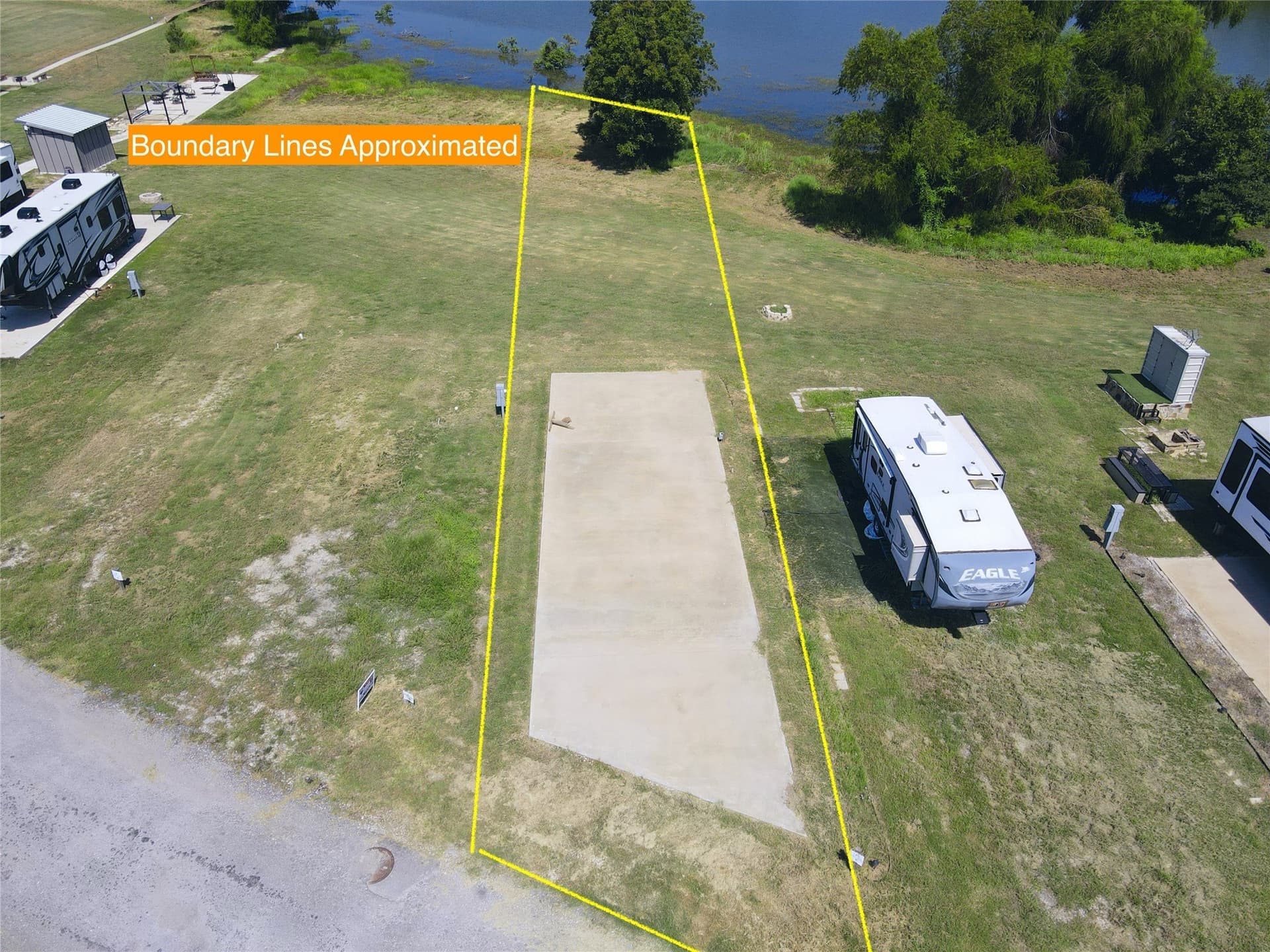 0.16 acres in Navarro County - photo 9