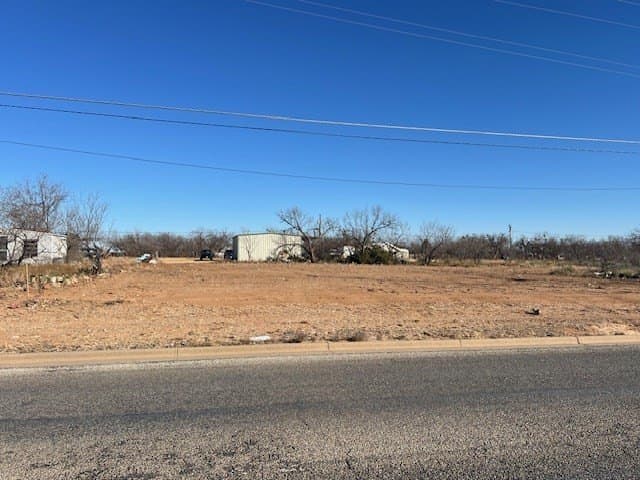 0.3 acres in Scurry County - photo 5