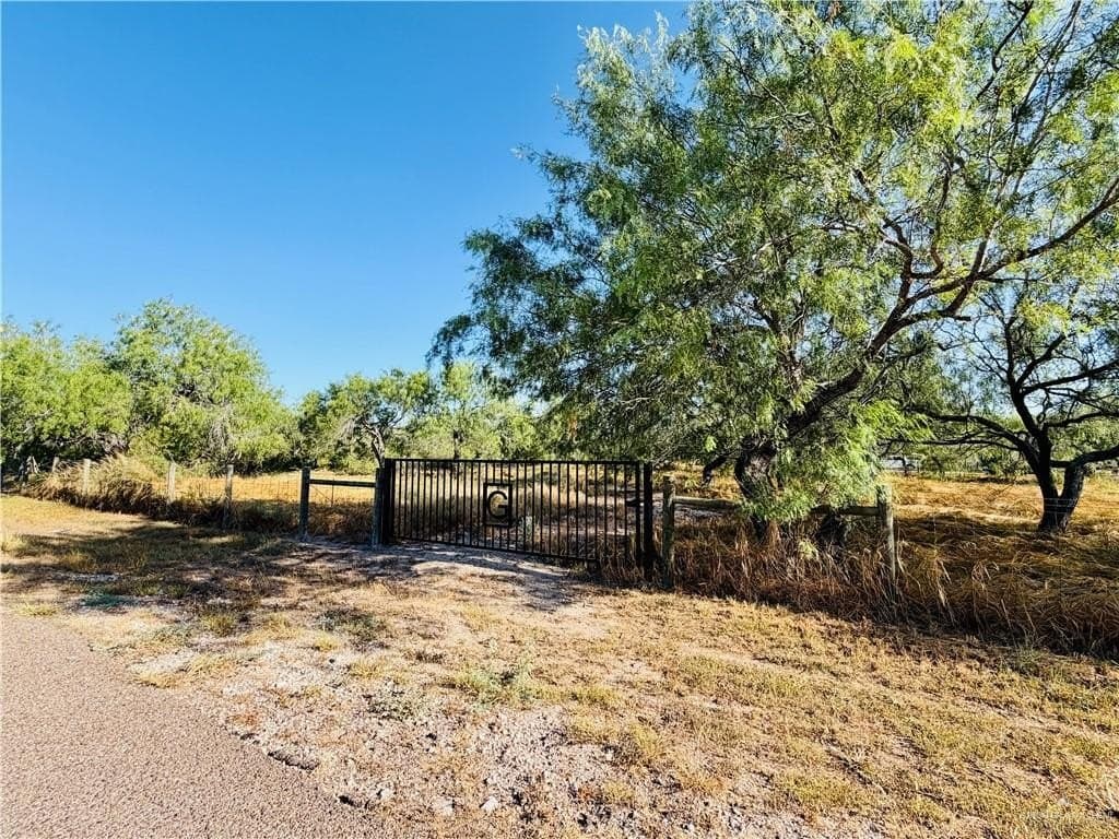 1 acres in Hidalgo County - photo 7