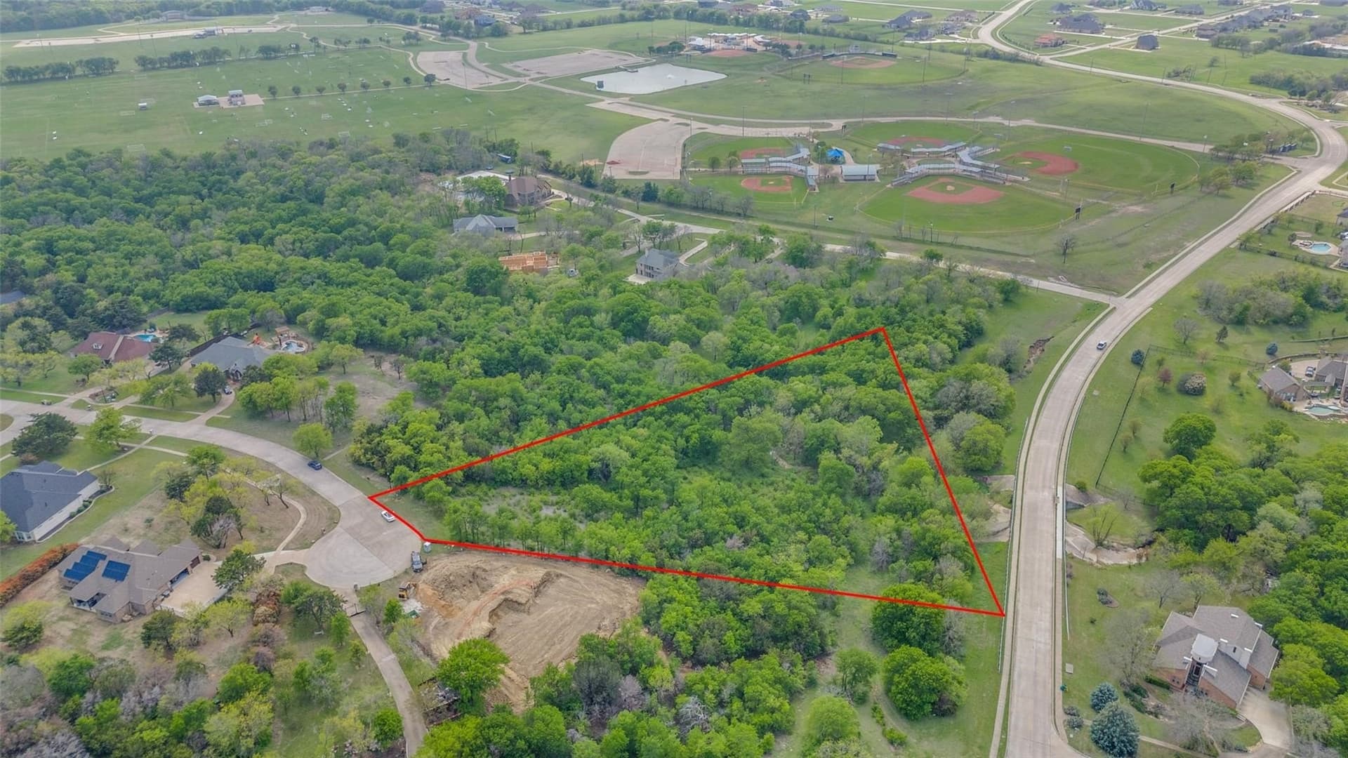 2.01 acres in Dallas County gallery image 3