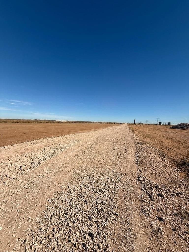 1 acres in Midland County