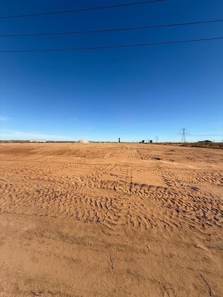 1 acres in Midland County gallery image 3
