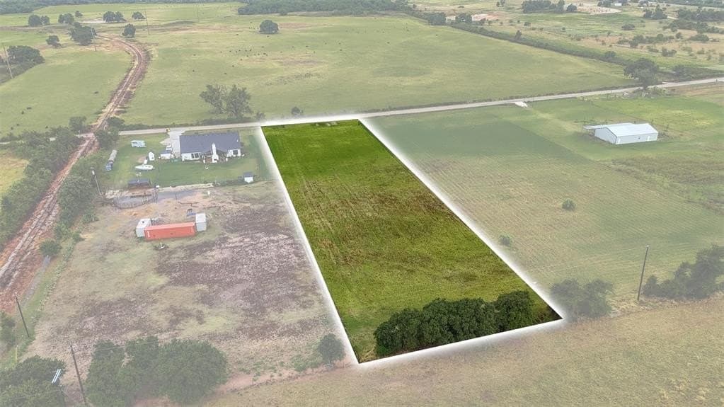 2.25 acres in Hood County gallery image 3