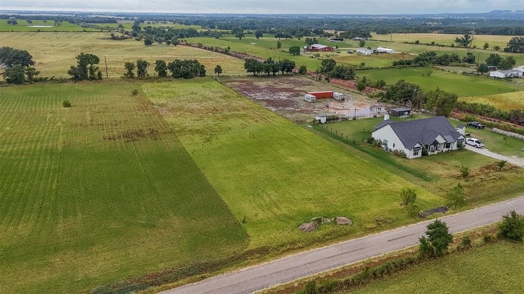 2.25 acres in Hood County gallery image 2