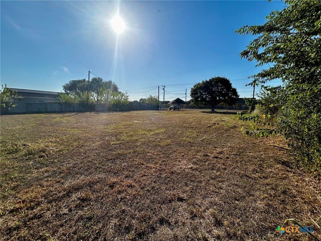 0.36 acres in Victoria County - photo 6