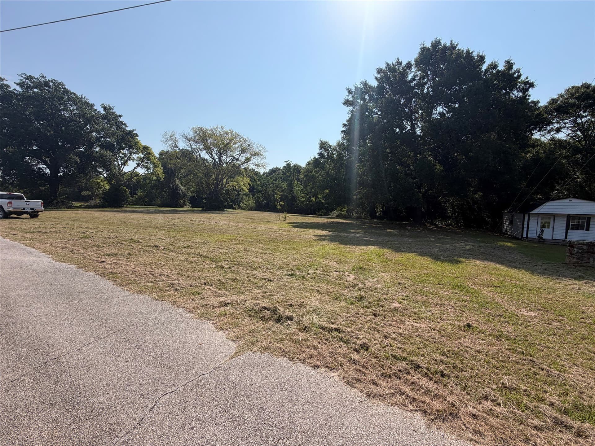 0.22 acres in Henderson County - photo 3