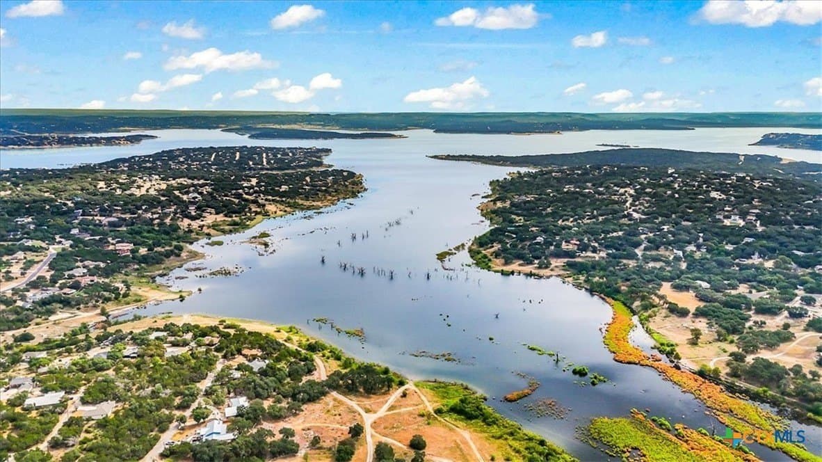2.18 acres in Comal County - photo 2