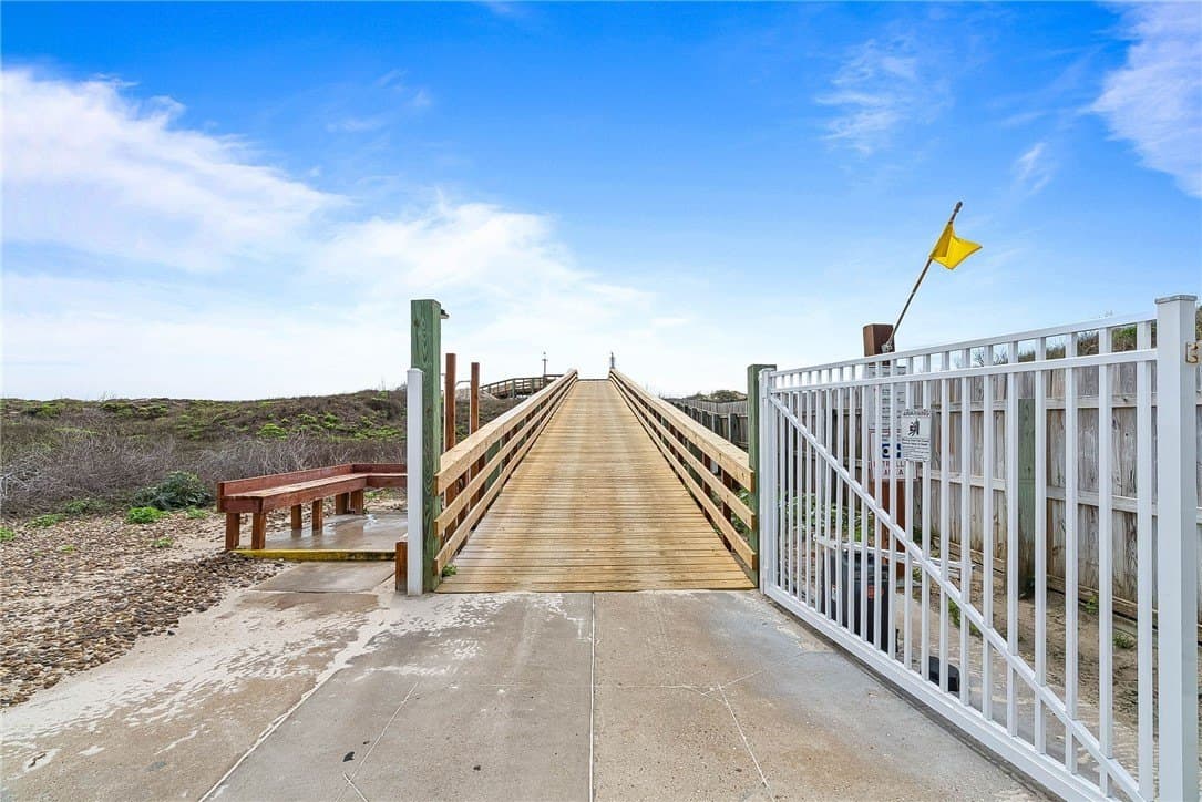0.09 acres in Nueces County - photo 9