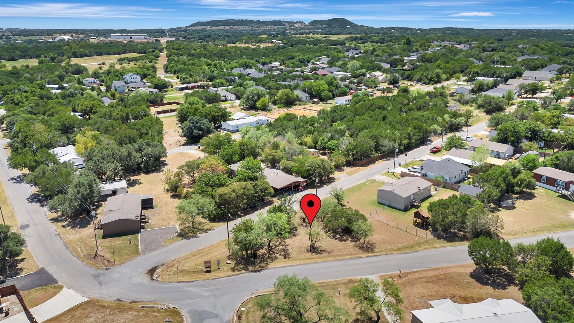 0.05 acres in Hood County - photo 7