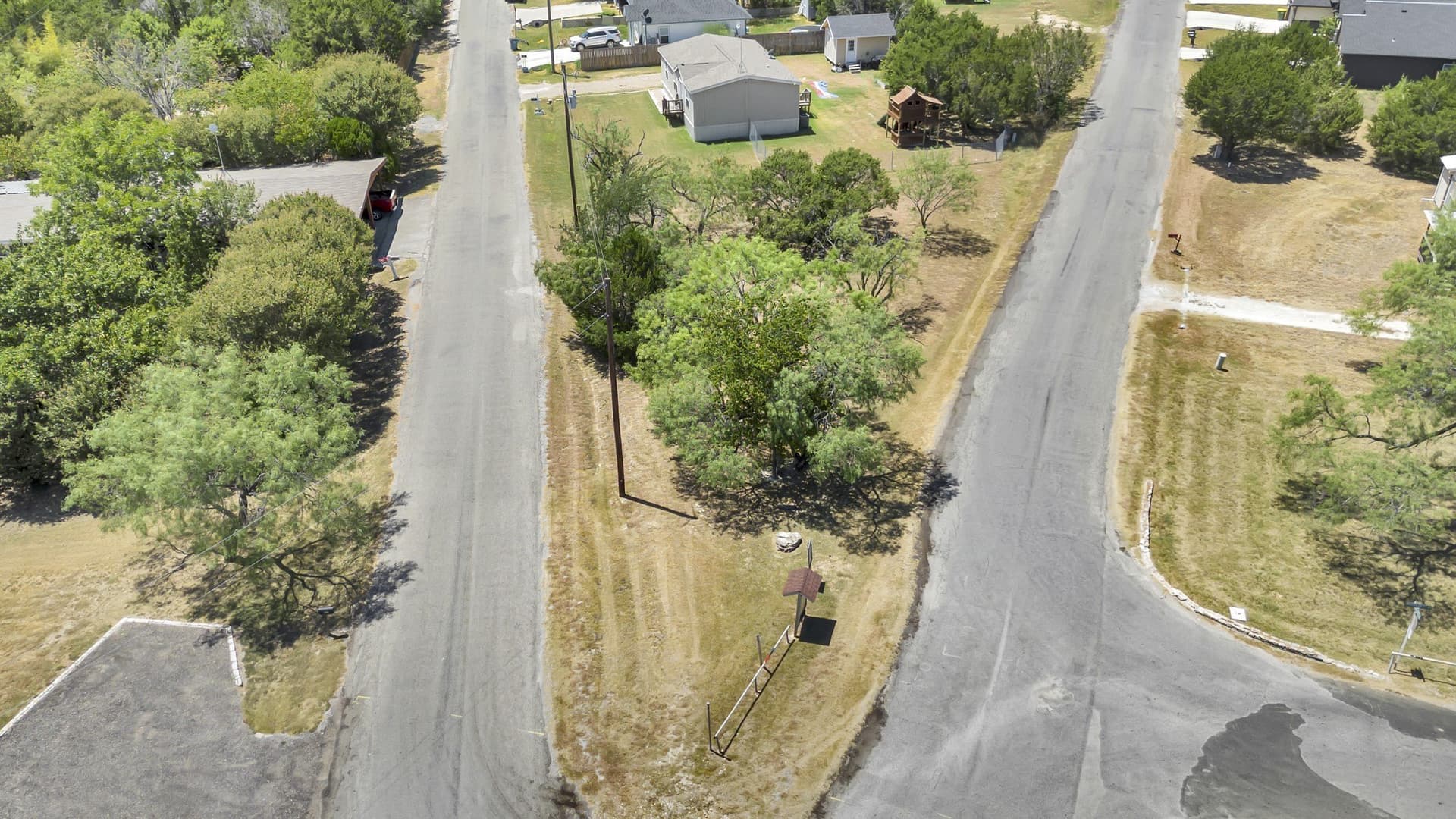 0.05 acres in Hood County - photo 16