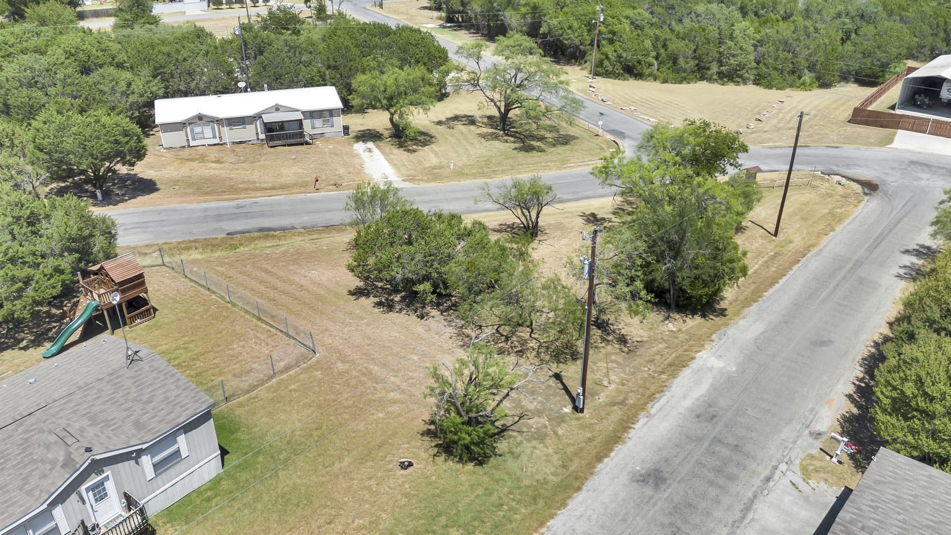 0.05 acres in Hood County - photo 18