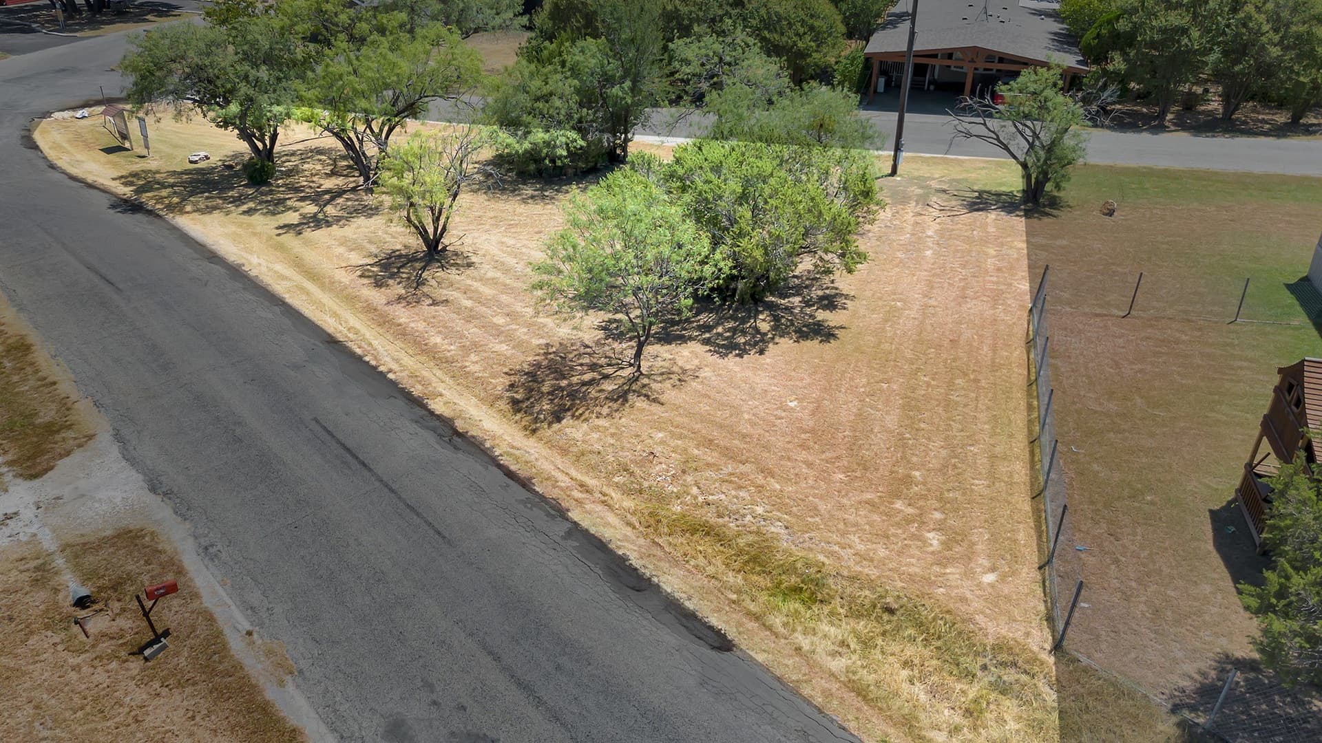 0.05 acres in Hood County - photo 9