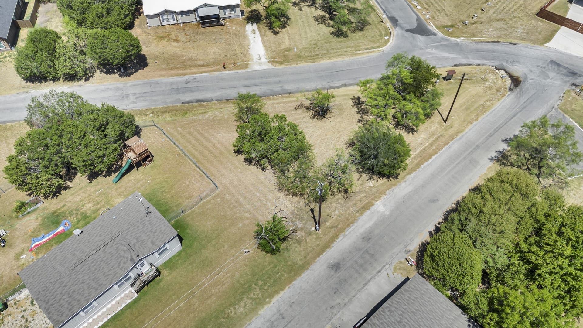 0.05 acres in Hood County - photo 6