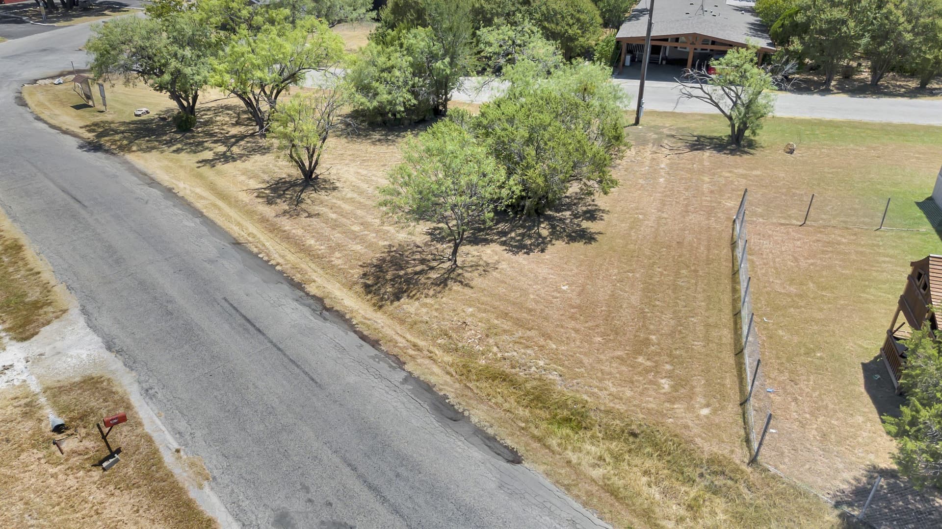 0.05 acres in Hood County - photo 10