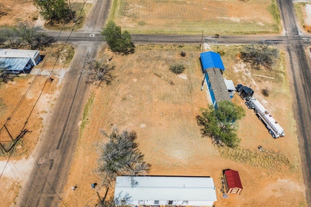 0.26 acres in Gaines County - photo 9