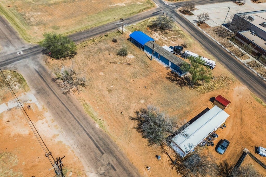 0.26 acres in Gaines County - photo 8