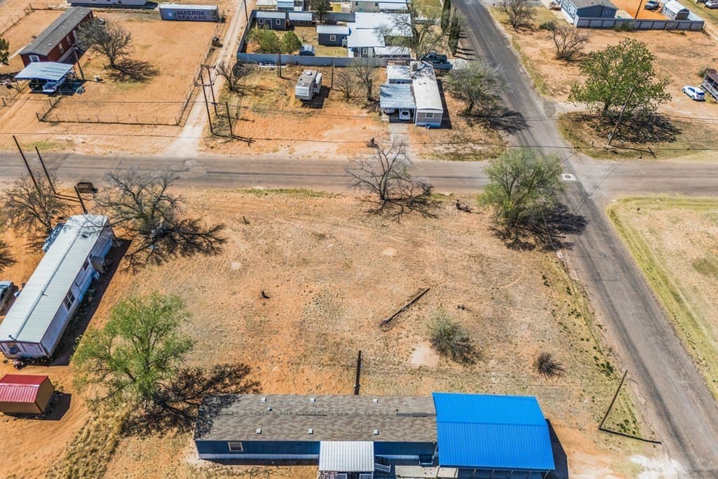 0.26 acres in Gaines County - photo 10