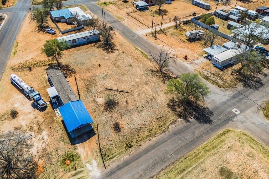 0.26 acres in Gaines County - photo 6