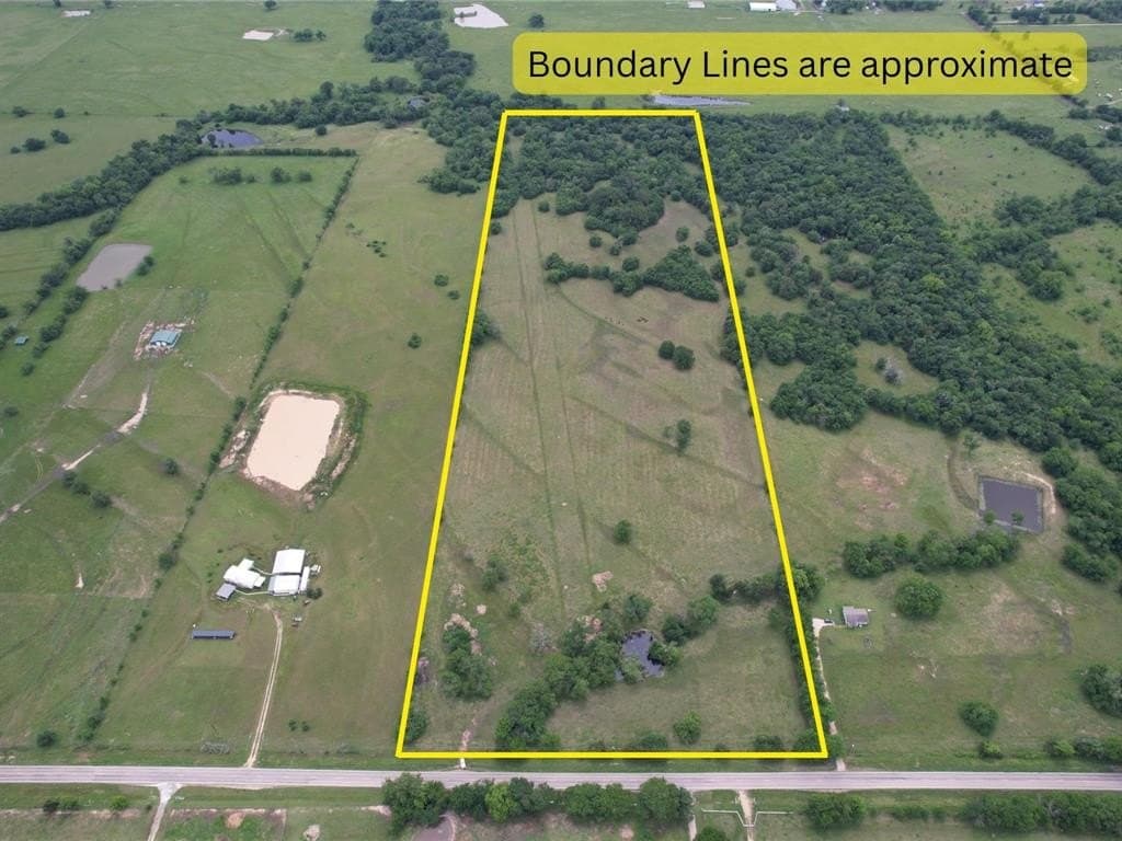 34.14 acres in Hopkins County