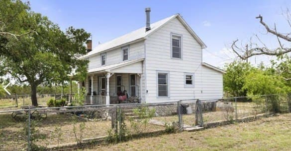 396 acres in Gillespie County - photo 3