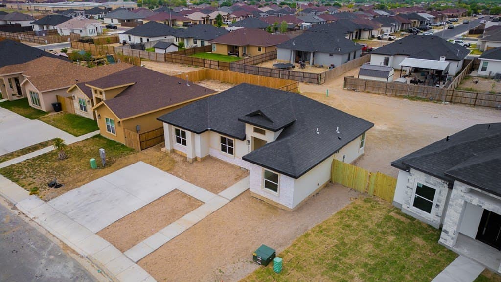 8,640 acres in Maverick County gallery image 4