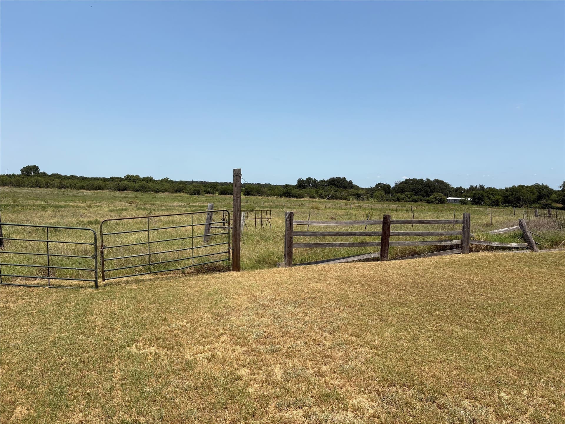 22 acres in Eastland County gallery image 4