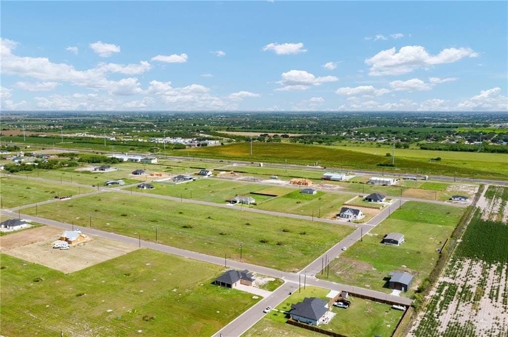 0.5 acres in Hidalgo County - photo 7