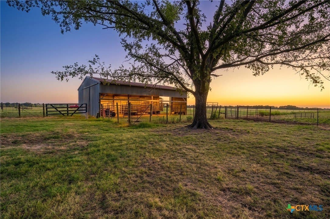 40 acres in McLennan County gallery image 2