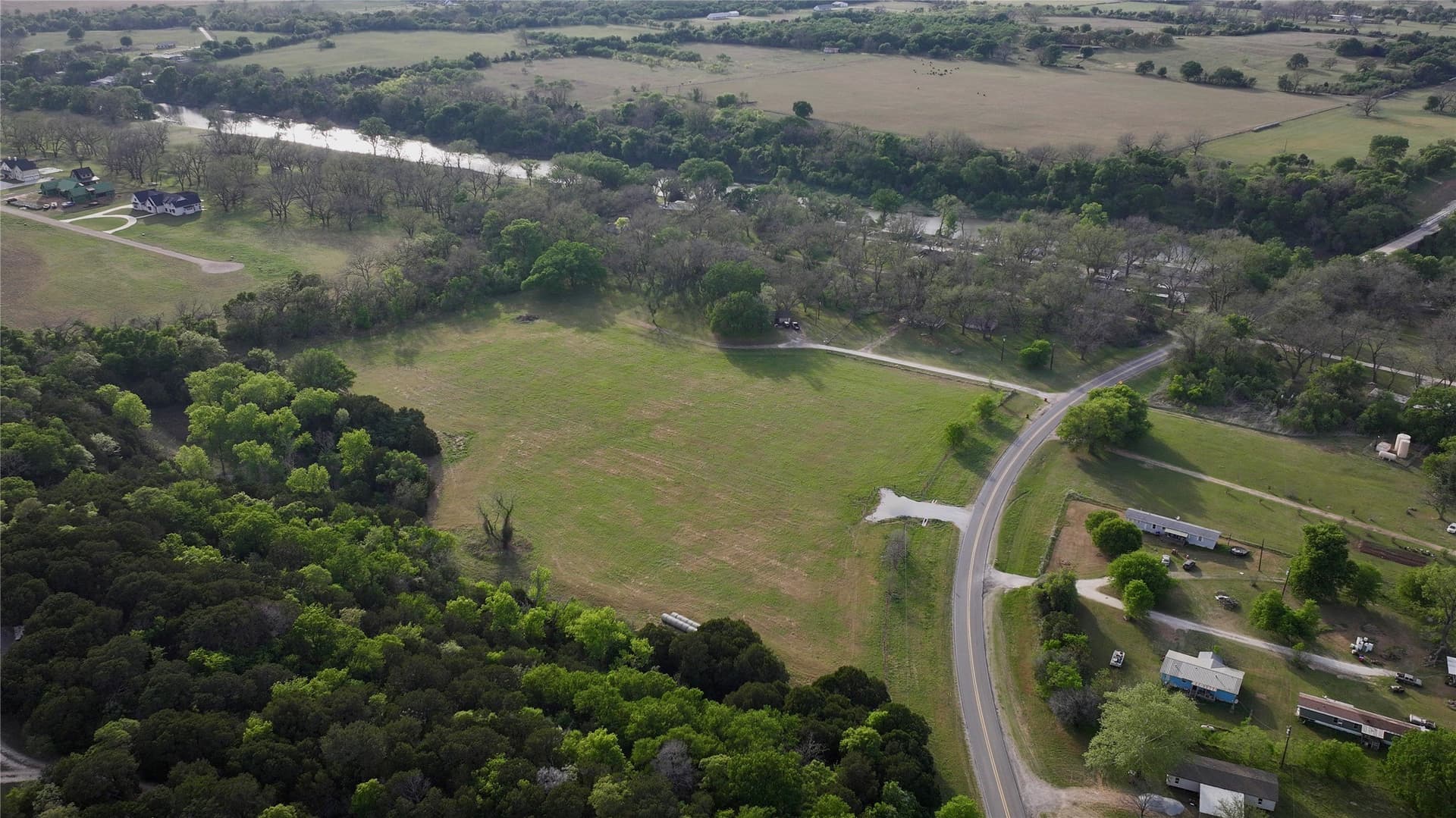 3.6 acres in Hill County - photo 4