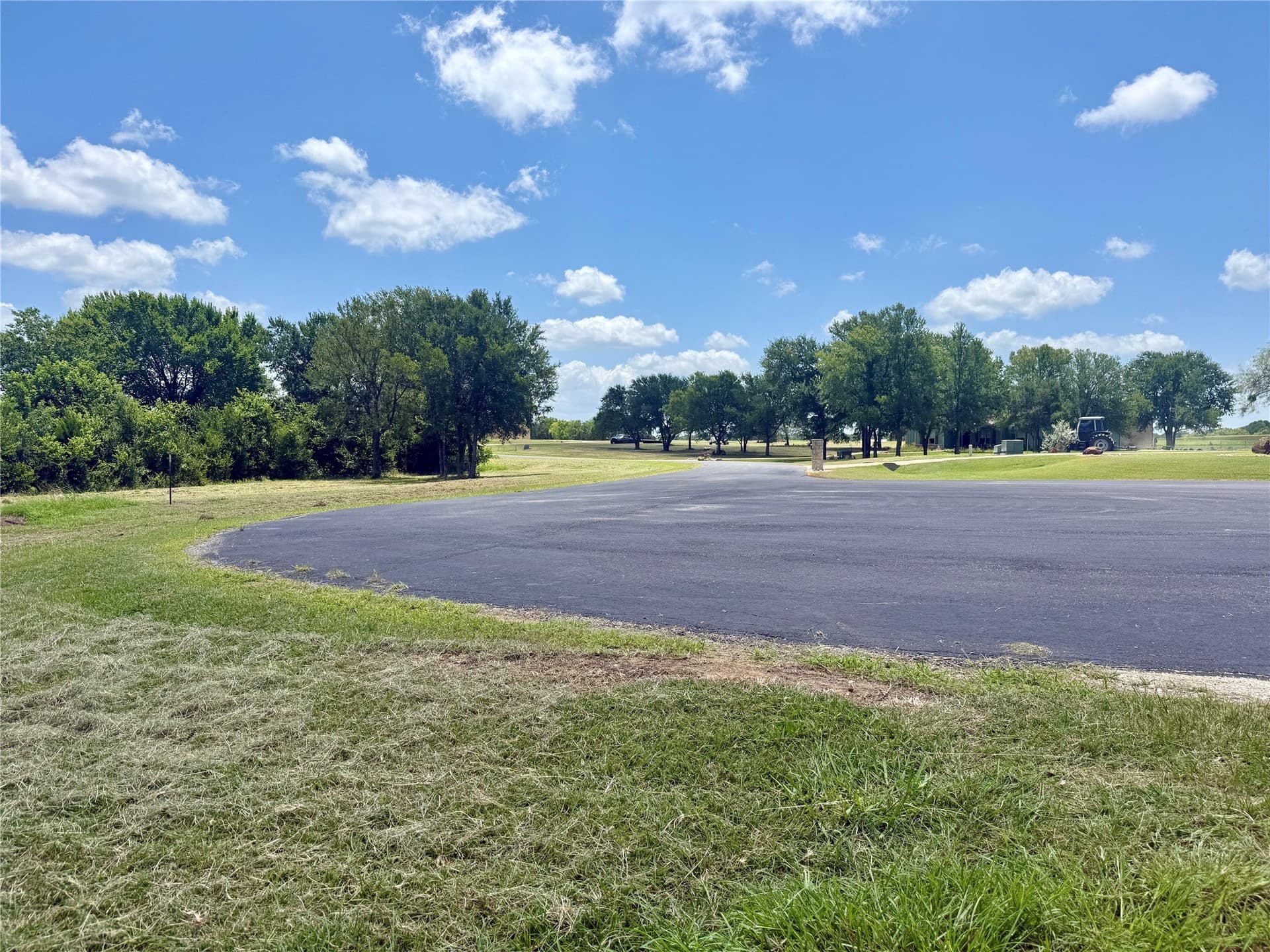 1.01 acres in Navarro County - photo 10