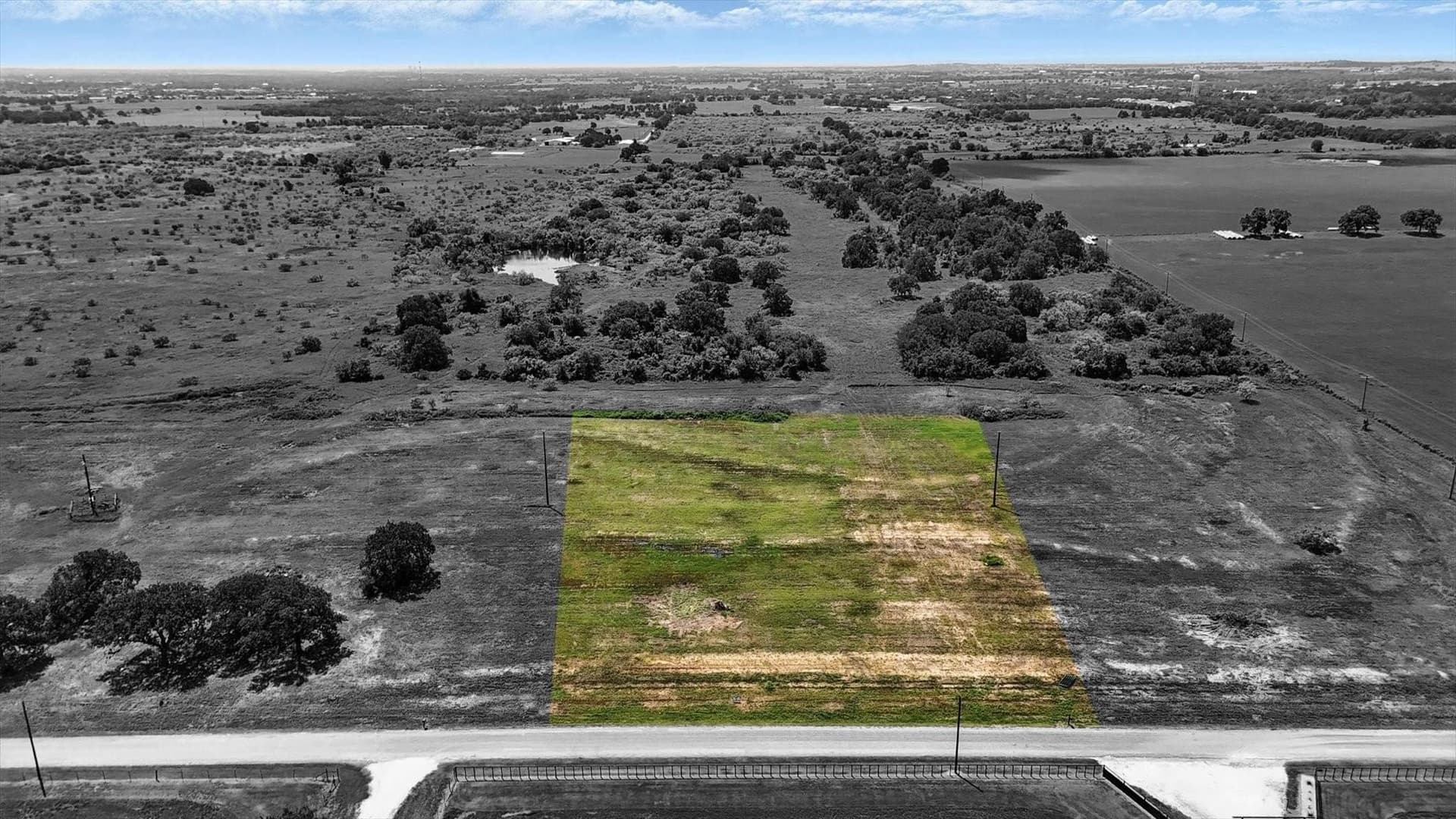 2.04 acres in Hood County