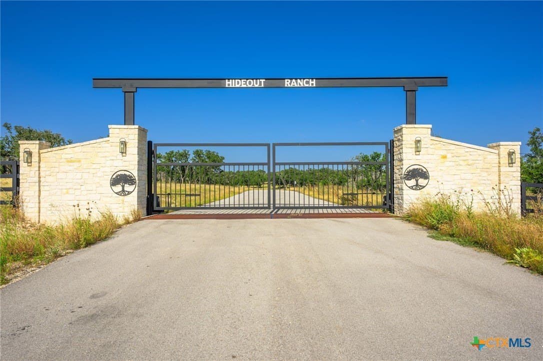 10 acres in Kerr County featured view