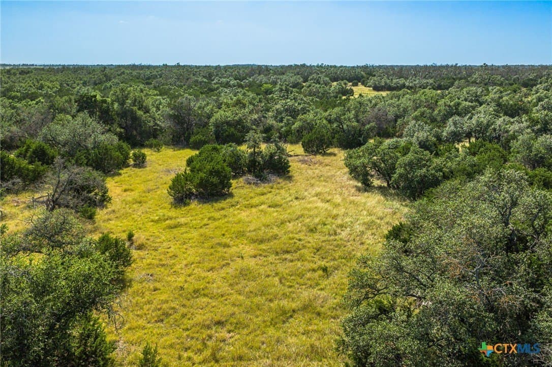10 acres in Kerr County - photo 6