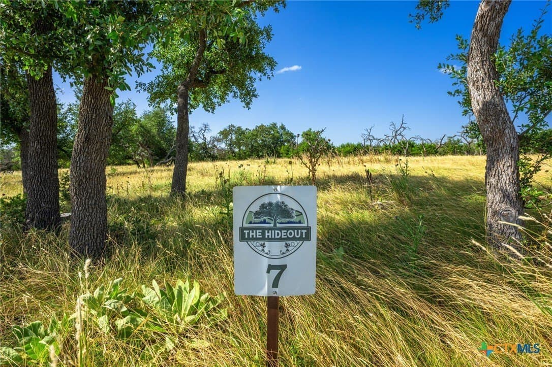 10 acres in Kerr County - photo 14